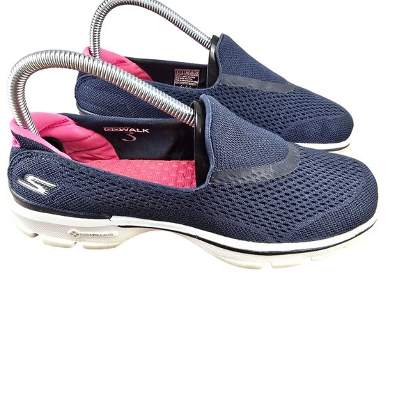Skechers Go Walk Joy Womens Slip-On Sneakers Womens Size 6 Navy & Pink - Picture 1 of 14